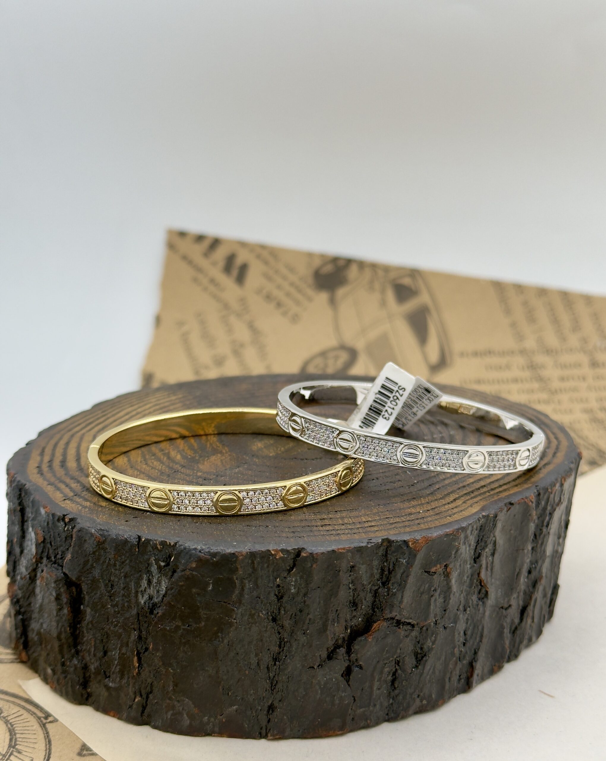 دستبند النگویی مدل لاو کارتیه نگین دار